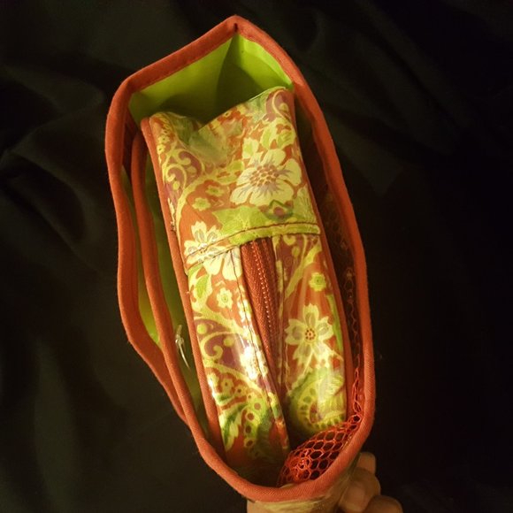 Hanging Cosmetic Organizer with velcro zip case - Picture 7 of 8